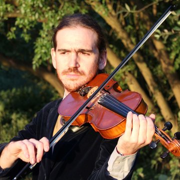 Hire Ben Mowat Electric violinist with Encore