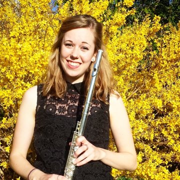 Hire Ellie Kendall Flautist with Encore