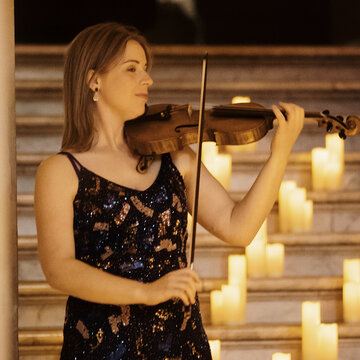 Hire Laura Heathcote Electric violinist with Encore