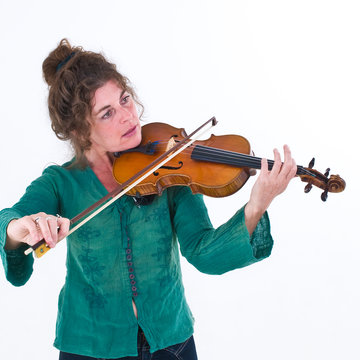 Hire Susie Geeson Violinist with Encore