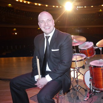 Hire Mat Richardson Percussionist with Encore