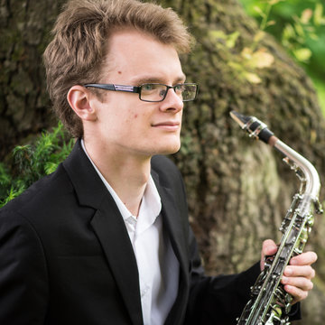 Hire Josh Wakeham Saxophonist with Encore