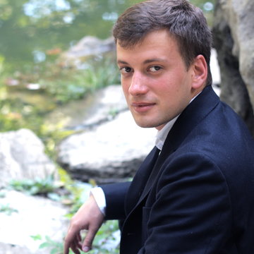 Hire Mihai Ritivoiu Organist with Encore