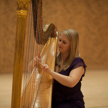 Hire Gwenllian Llyr Harpist with Encore