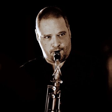 Hire Nick Smith Bass clarinettist with Encore