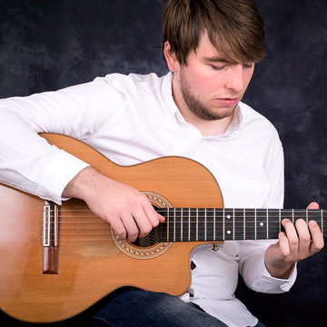 Hire Oliver Day Slide guitarist with Encore