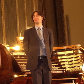 Hire Alberto Brigandì Organist with Encore