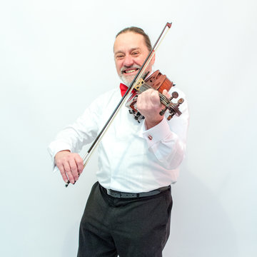 Hire Rob Jourdain Violinist with Encore