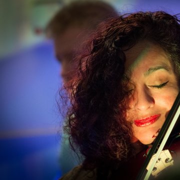 Hire Anne Morgan Violist with Encore