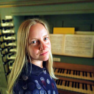 Hire Hannah Parry Harpsichordist with Encore