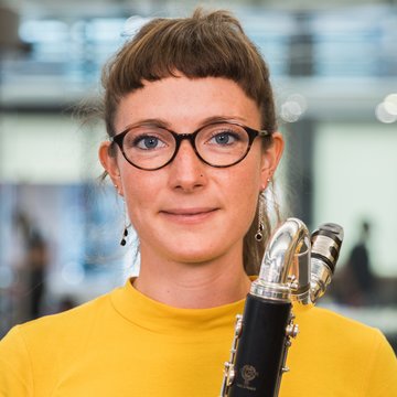 Hire Heather Ryall Bass clarinettist with Encore