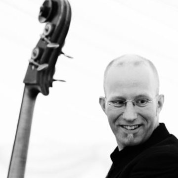 Hire Jonny Gee Double bassist with Encore