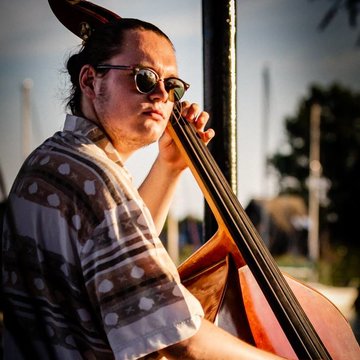 Hire Frazer Pearce Double bassist with Encore