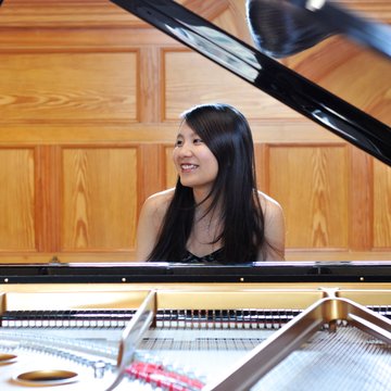 Hire Tina Cheung Pianist with Encore