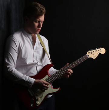 Hire Connor Arnold Guitarist with Encore