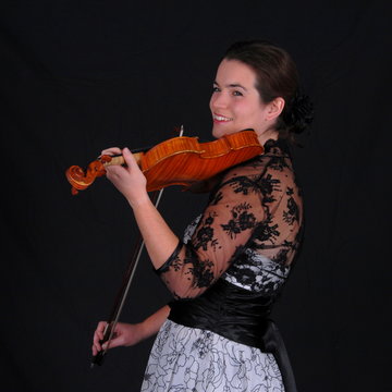 Hire Clare Wheeler Violinist with Encore