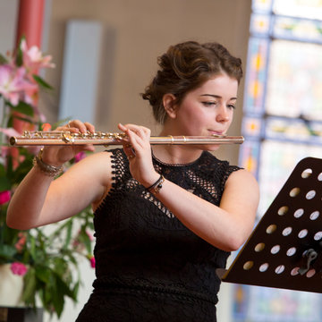 Hire Rachael Victoria Flautist with Encore