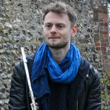 Hire Simon Stallard Flautist with Encore