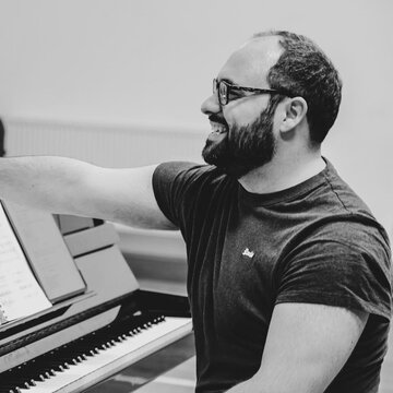 Hire James Doughty Musical director with Encore