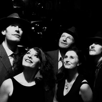 Hire Fleur de Paris Gypsy jazz band with Encore