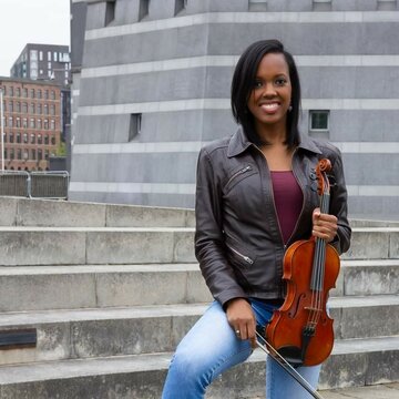 Hire Serena Smith Electric violinist with Encore