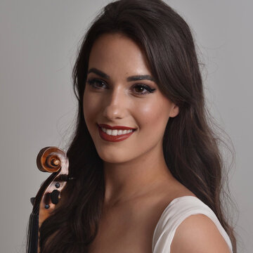 Hire Olivia Danielewicz Violist with Encore