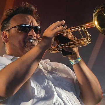 Hire Dave Collins Trumpeter with Encore