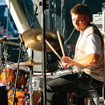 Hire Robbie Kessell Drummer with Encore