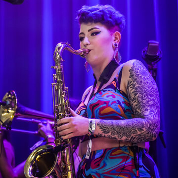 Hire Sophie Burrows Tenor saxophonist with Encore