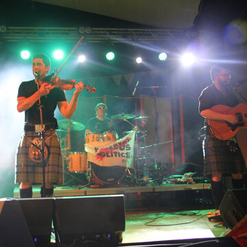 Hire The Jacobites Celtic folk band with Encore