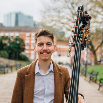 Hire Richard English Double bassist with Encore