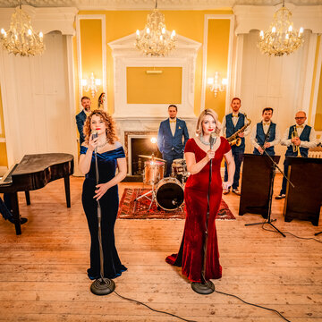 Hire Nouveau Lounge Swing & jive band with Encore