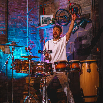 Hire Tobi Ripley Percussionist with Encore