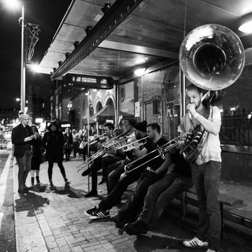 Hire No Limit Street Band Roaming band with Encore