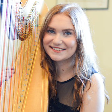 Hire Nia Evans Harpist with Encore