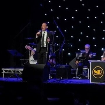 Hire Andy Bayley & The Swing Kings Swing & jive band with Encore