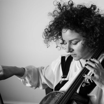 Hire Francesca Ter-Berg Cellist with Encore