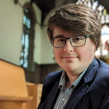 Hire Alex Goldsmith Organist with Encore