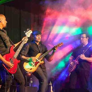 Hire Mark Owens Bass guitarist with Encore