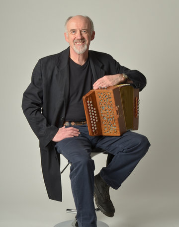 Hire Phil Underwood Melodeon with Encore