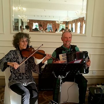 Hire Flaming Heather Celtic folk band with Encore