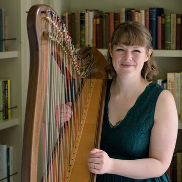 Hire Lizzie Peacock Harpist with Encore