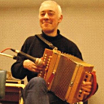 Hire Mike Hirst Accordionist with Encore