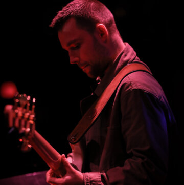 Hire Arthur O'Hara Double bassist with Encore