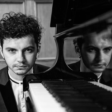 Hire Svetoslav Todorov Pianist with Encore