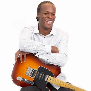 Hire Omari Johnson-Daley Electric guitarist with Encore