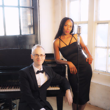 Hire Shari & The Super Small Orchestra Of Jazz & Soul (duo) Jazz duo with Encore