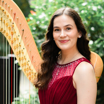 Hire Anwen Mai Harpist Harpist with Encore