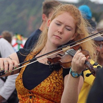 Hire Penny Kempson Violist with Encore