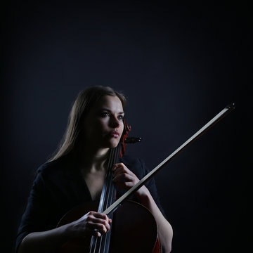 Hire Jade Woodhouse Cellist with Encore